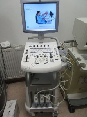 GE Vivid P3 Cardiovascular Ultrasound System - Image 2