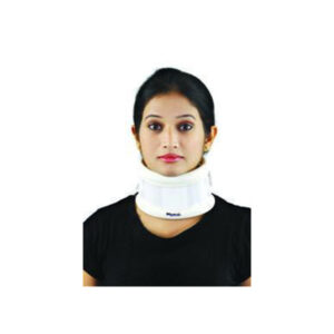 HARD CERVICAL COLLAR AND SMALL