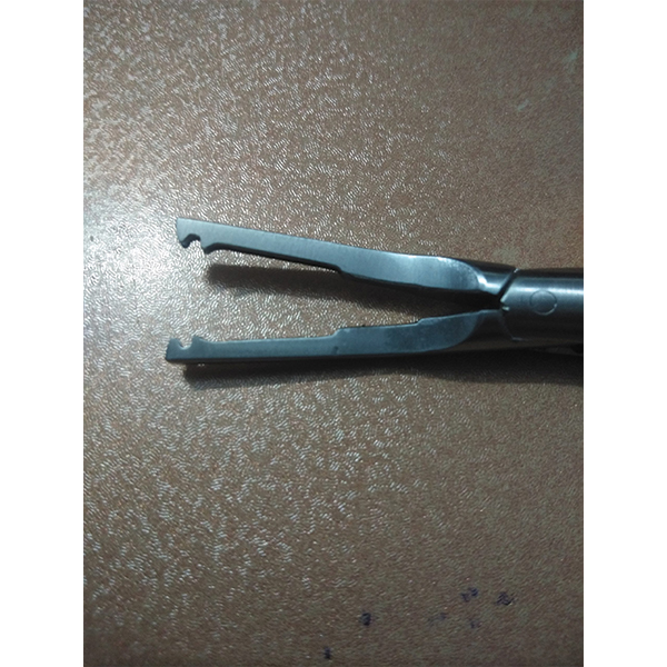 LAPROSCOPIC CLIP APPLICATOR (SINGLE CLIP) - Image 2