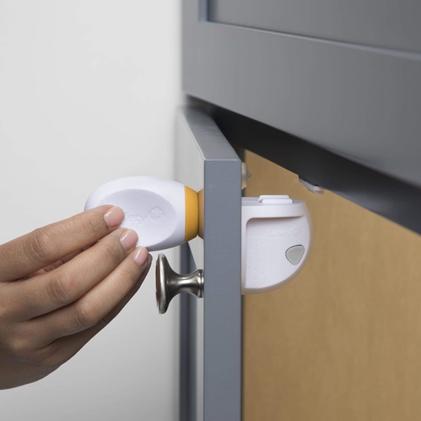 Safety 1st Adhesive Magnetic Child Safety Lock System (Set of 8 Locks and 2 Keys) - Image 3