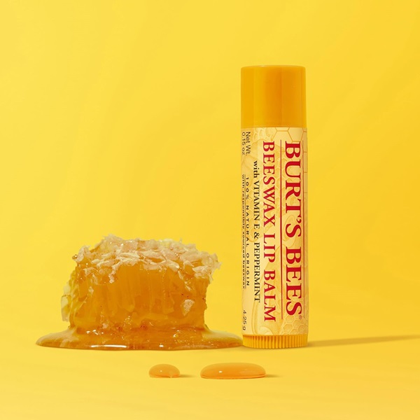 Burt's Bees Beeswax Lip Balm With Vitamin E & Peppermint, 0.15 Oz - Transparent - Image 4